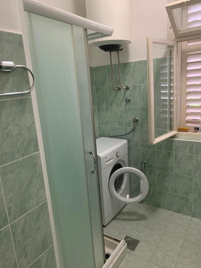 Anita Guest House Tivat Bagian luar foto