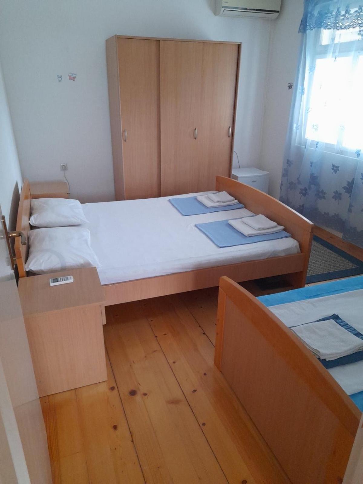 Anita Guest House Tivat Bagian luar foto