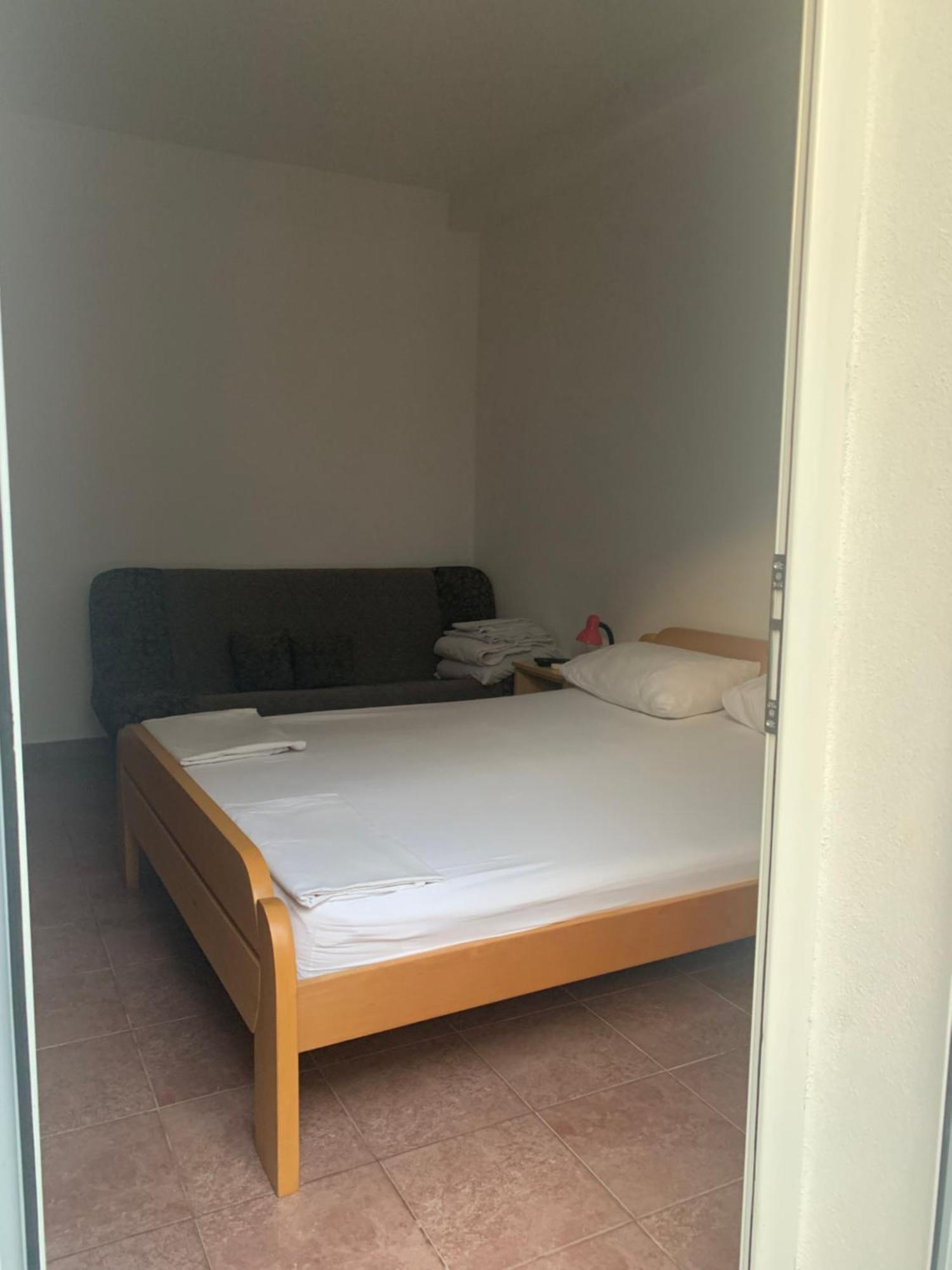 Anita Guest House Tivat Bagian luar foto