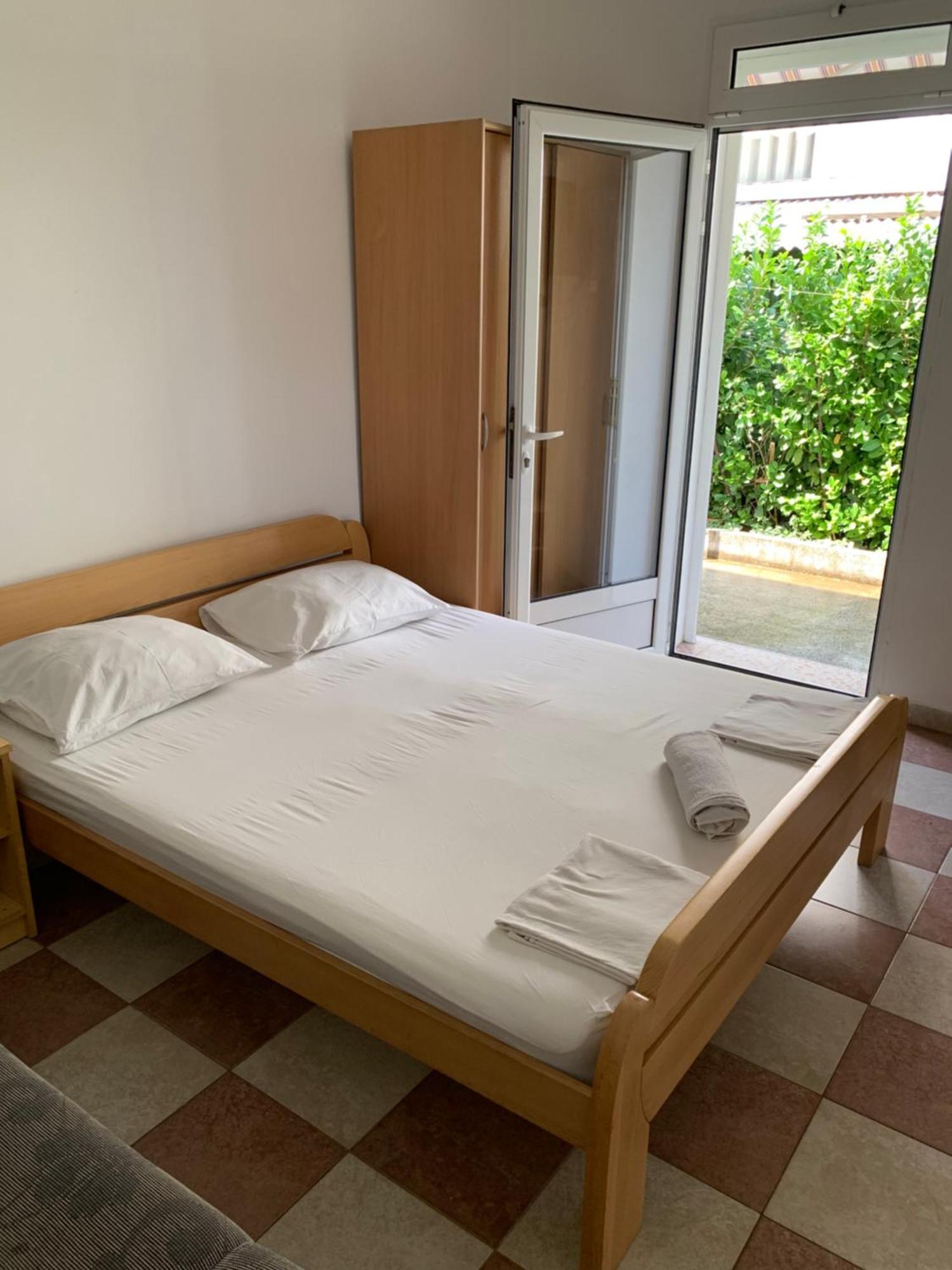 Anita Guest House Tivat Bagian luar foto