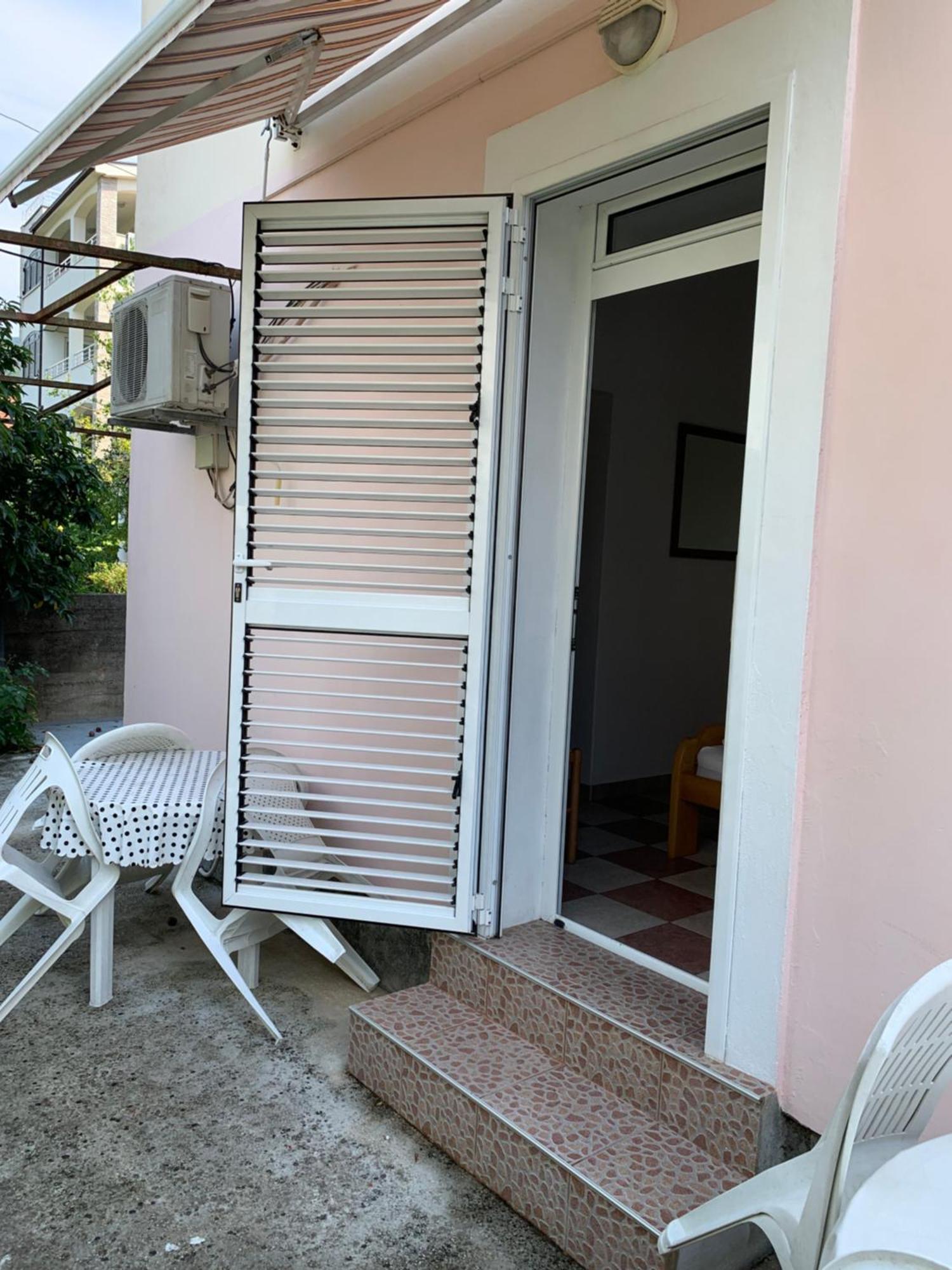 Anita Guest House Tivat Bagian luar foto