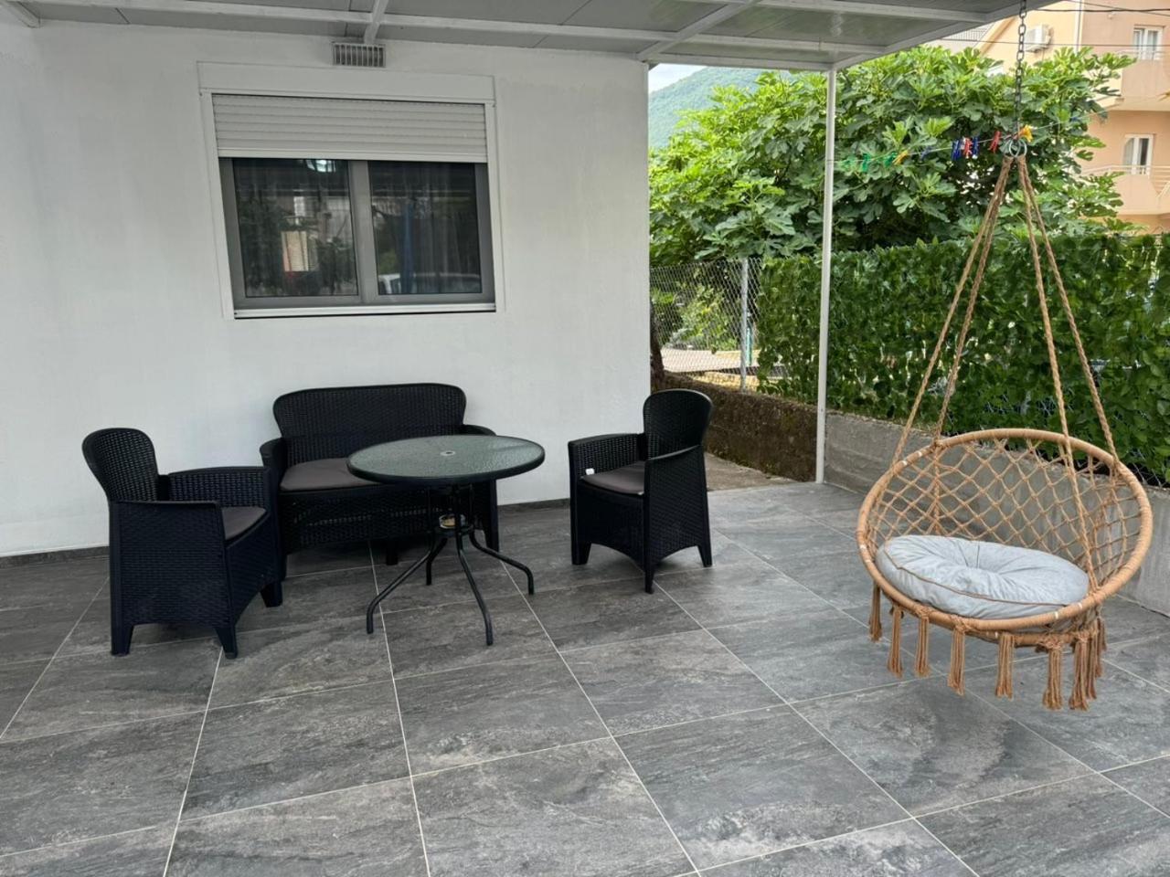 Anita Guest House Tivat Bagian luar foto