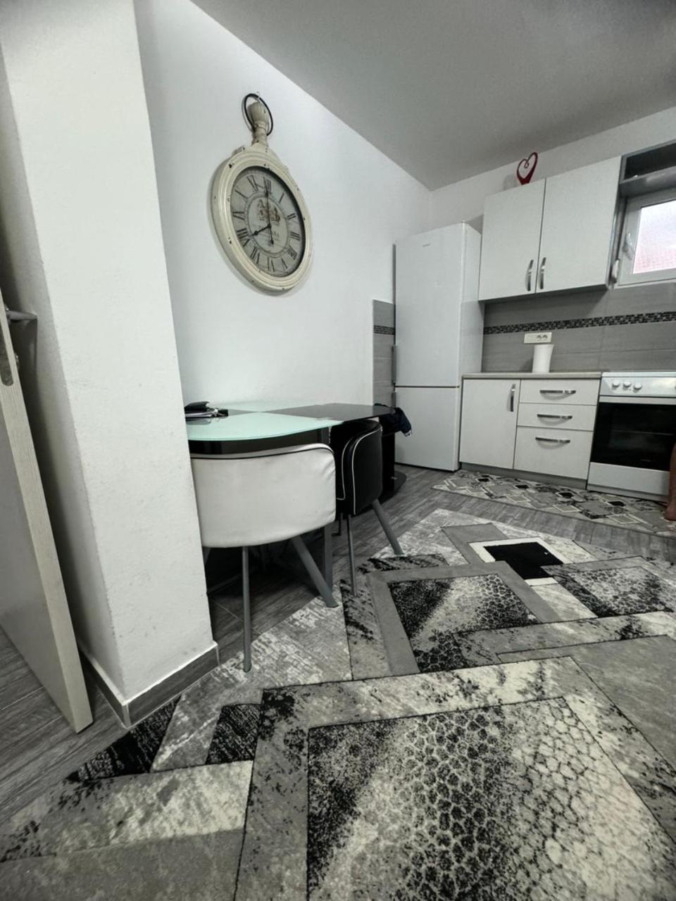 Anita Guest House Tivat Bagian luar foto